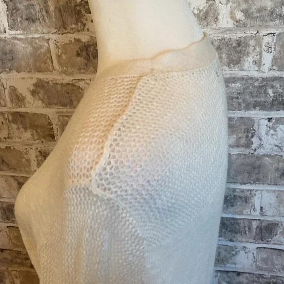 Lucky Brand ivory cardigan. Size L. Lightweight button down with pockets. - Picture 10 of 16